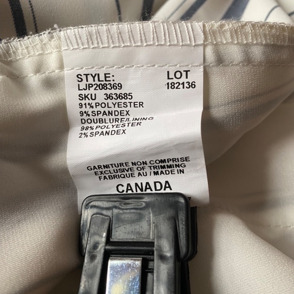 Le Chateau dressy jumpsuit, size M in white with blue stripes - Picture 6 of 6